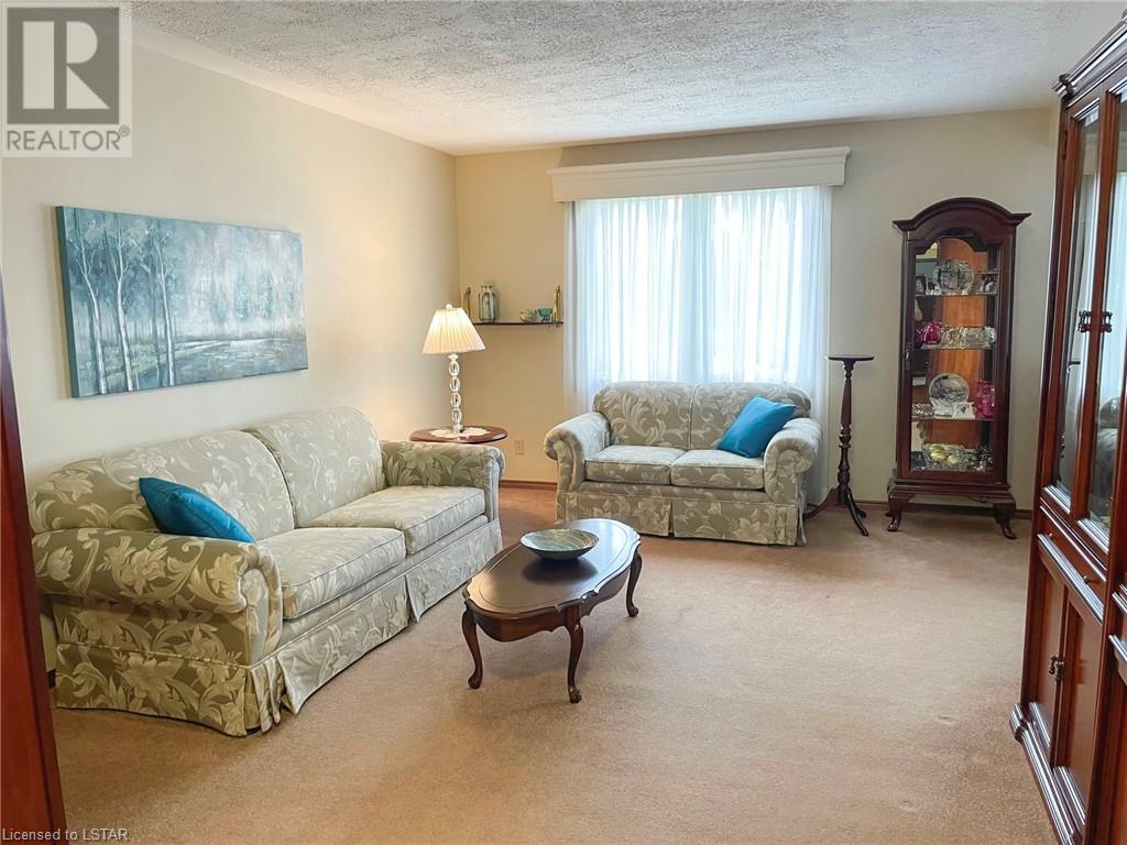 Listing 40466283 - Large Photo # 7