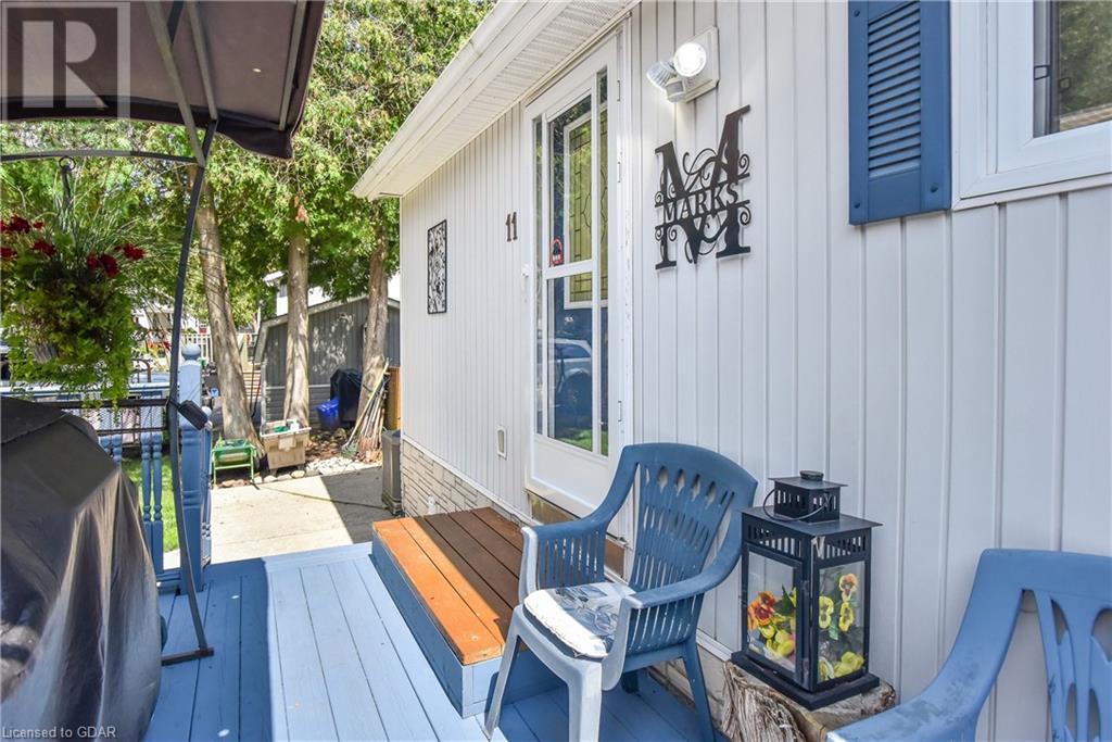 11 SPRUCE Avenue