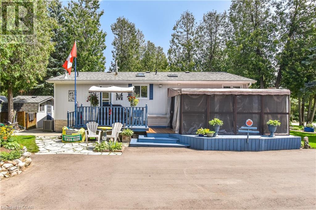11 SPRUCE Avenue