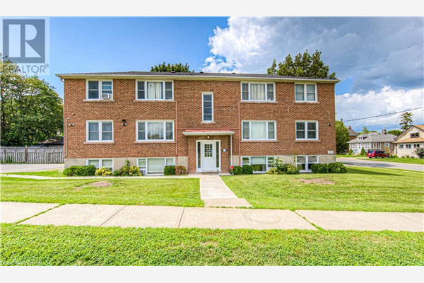 318 DOLPH Street S, Cambridge