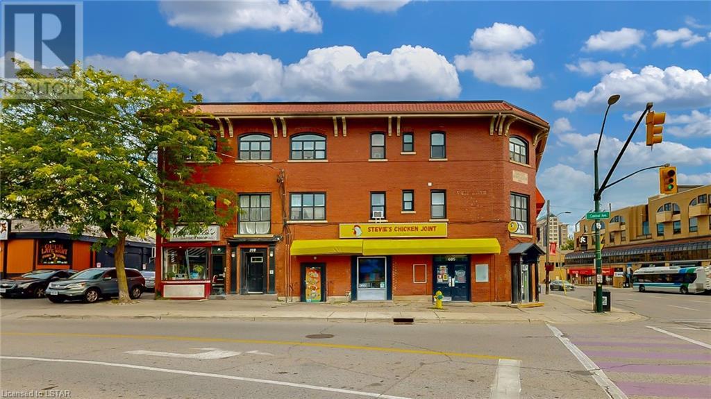 605 RICHMOND Street