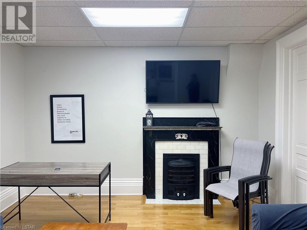 287 OXFORD Street E Unit# Main