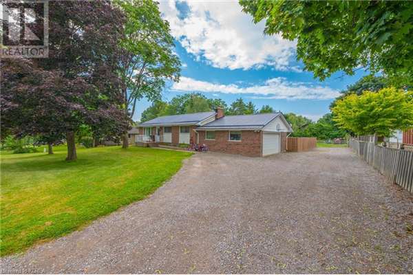 68 MANVERS Drive, Janetville