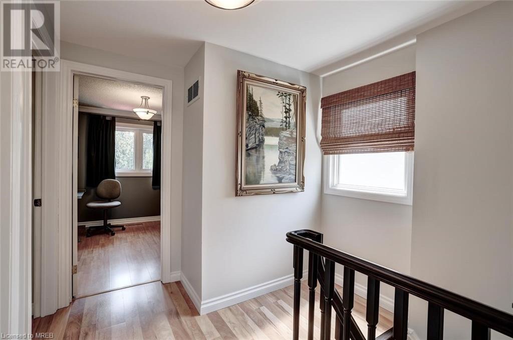 Listing 40467383 - Large Photo # 17
