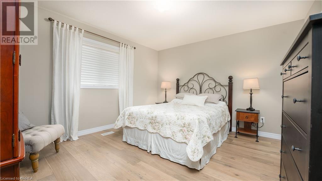 Listing 40468087 - Large Photo # 8