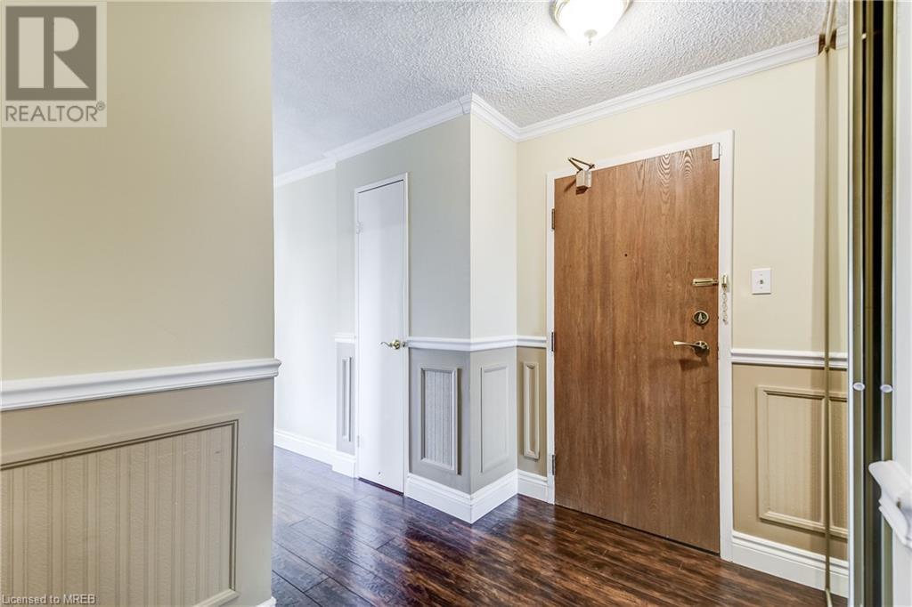 Listing 40468206 - Large Photo # 4