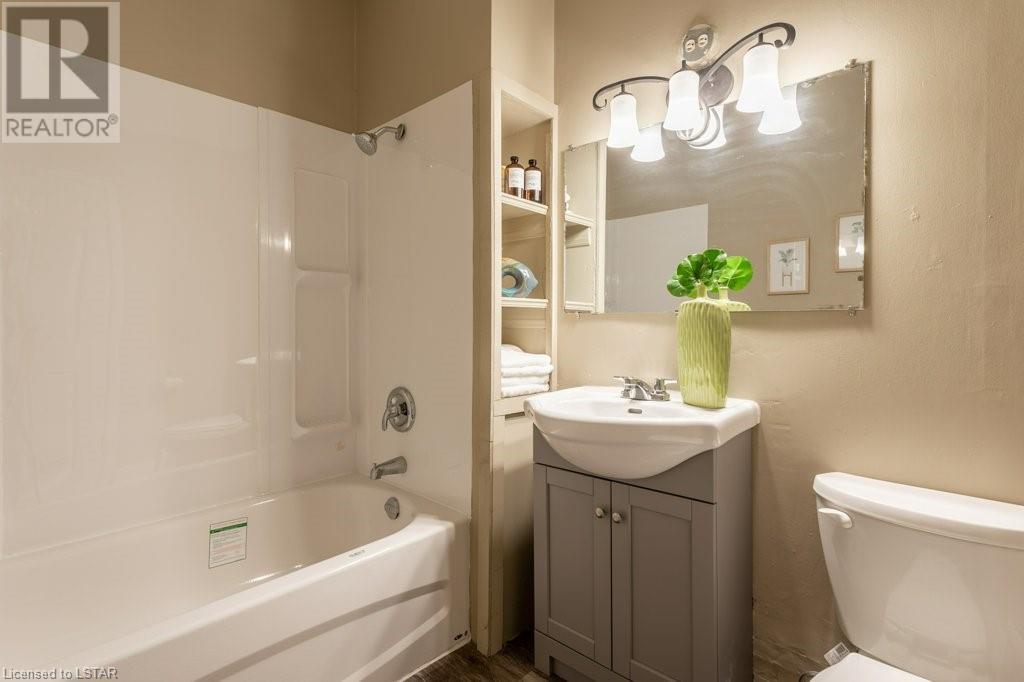 Listing 40468486 - Large Photo # 13