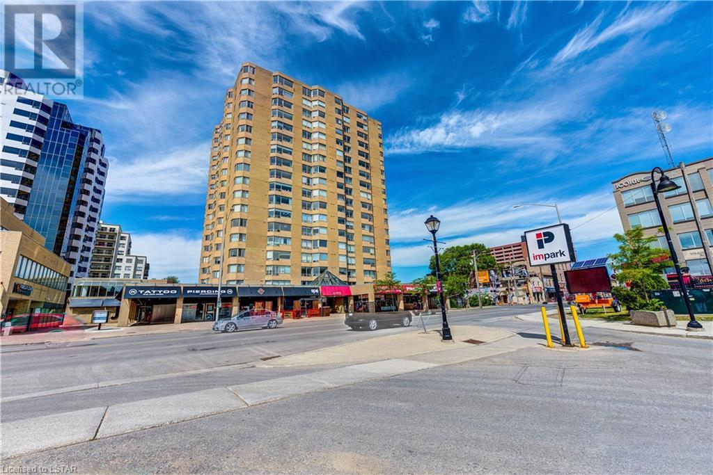 695 RICHMOND Street Unit# 301