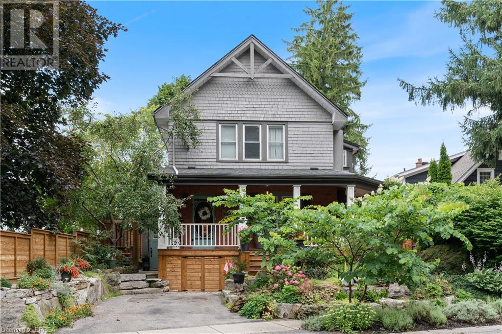 41 CRESCENT Boulevard