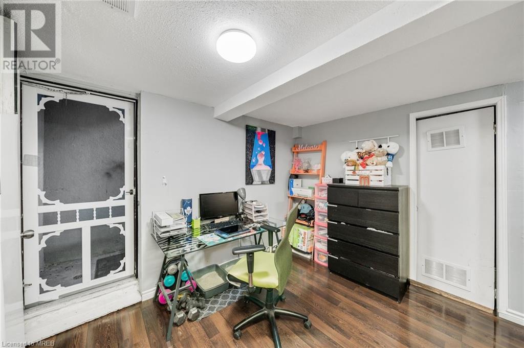 Listing 40469242 - Large Photo # 27