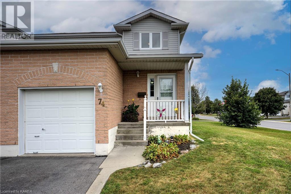 74 MCKEOWN Crescent