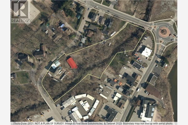10 WOOLWICH Street, Kitchener