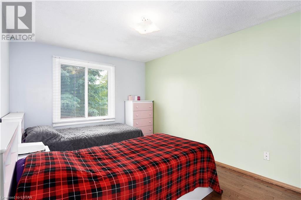 1470 ALDERSBROOK Road