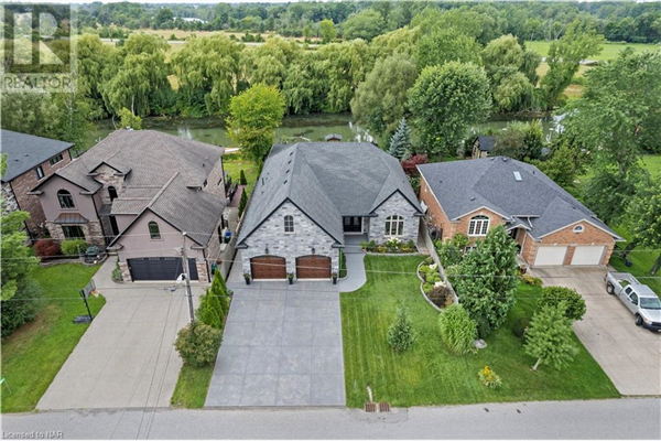 4705 LYONS Parkway, Niagara Falls