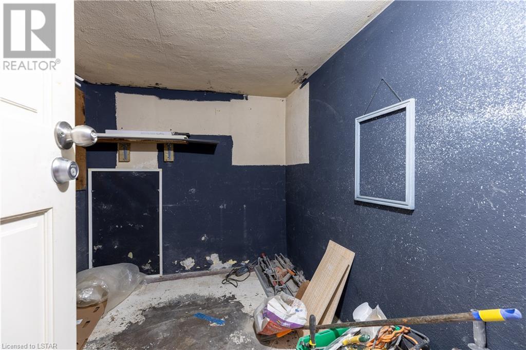 Listing 40470039 - Large Photo # 23