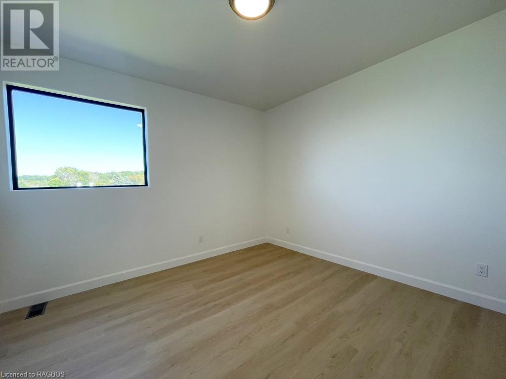 Listing 40470066 - Large Photo # 19