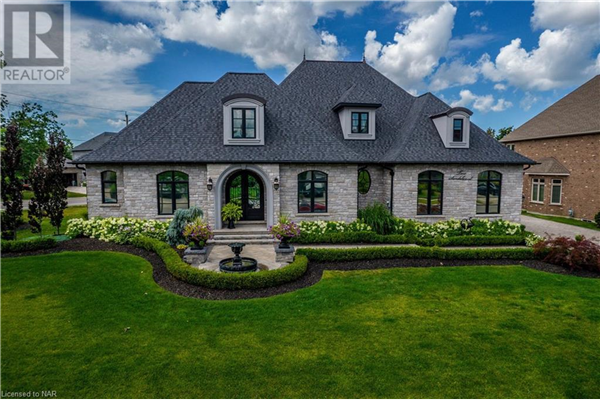 2 SANDALWOOD Crescent, Niagara-on-the-Lake