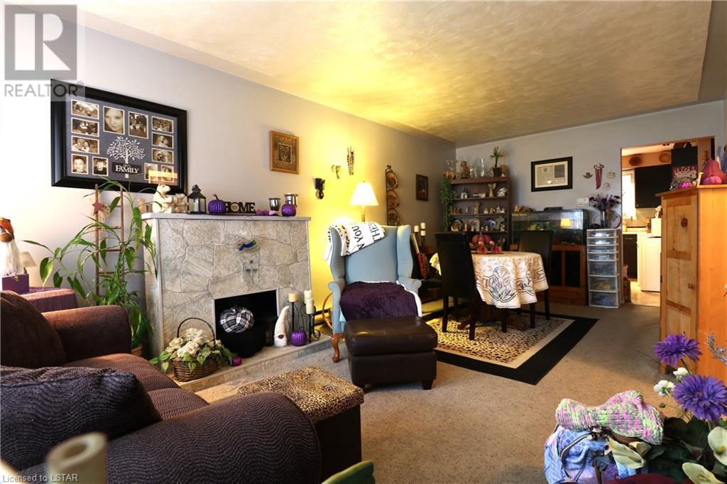 Listing 40470707 - Large Photo # 4