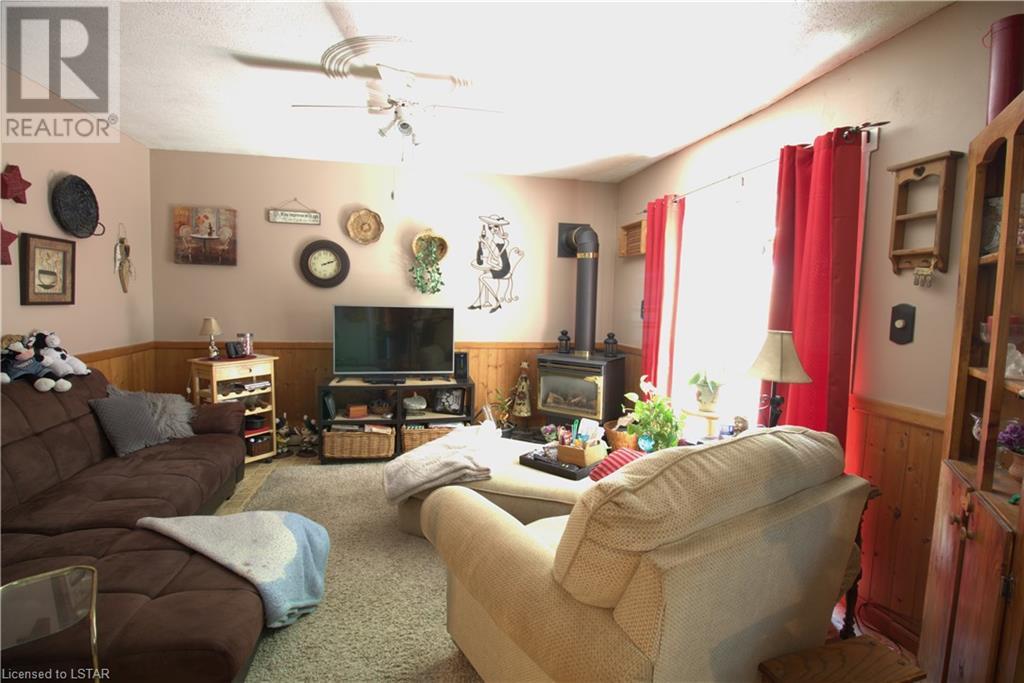 Listing 40470707 - Large Photo # 2