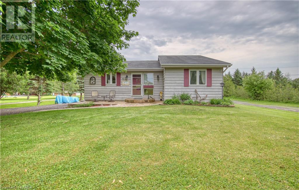 32 BAYVIEW Drive