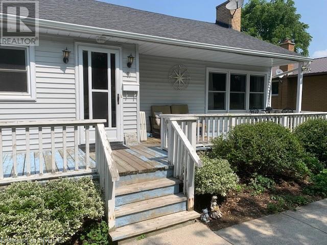 31 POPLAR Street