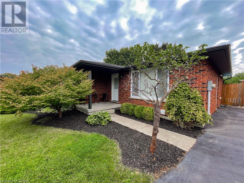 18 ORCHARD Crescent