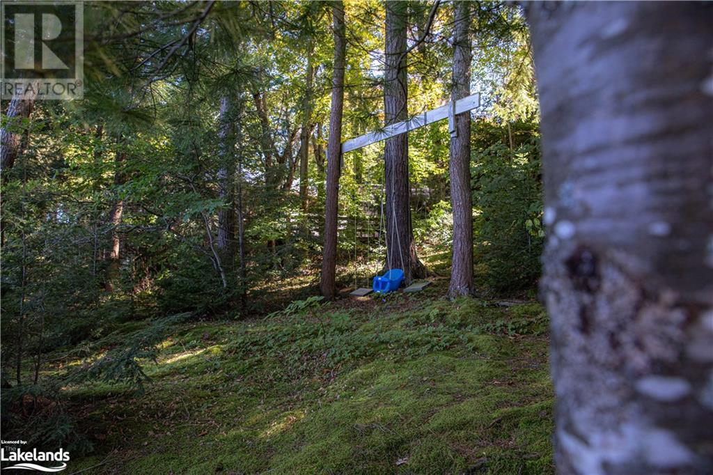 5296 KENNISIS LAKE Road