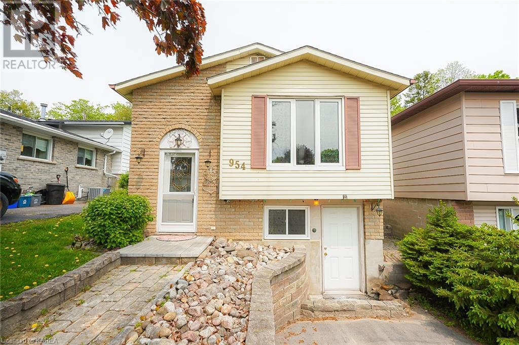 954 OLD COLONY Road