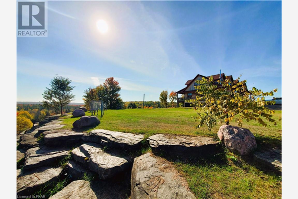 28 ROSE ISLAND Road, North Kawartha Twp