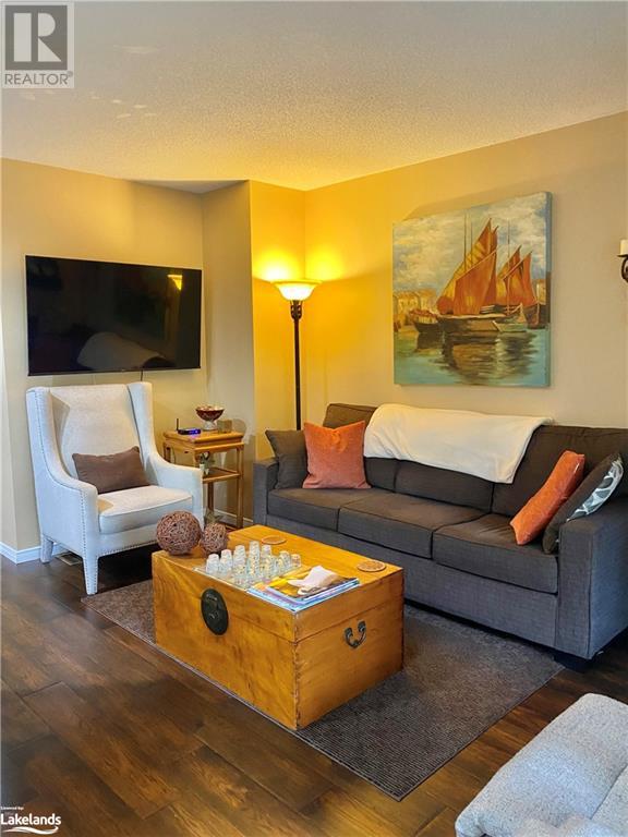 146 SETTLERS Way Unit# 13
