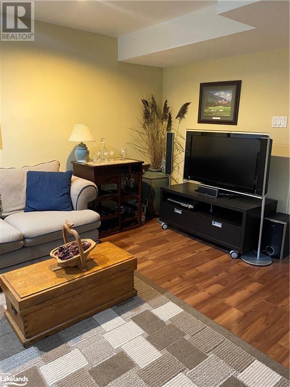 146 SETTLERS Way Unit# 13