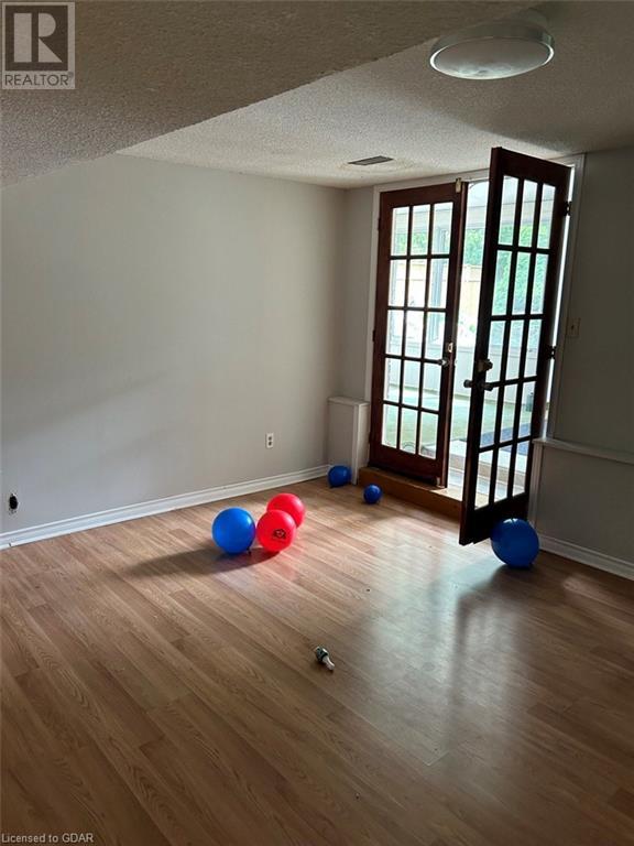 Listing 40471356 - Large Photo # 3