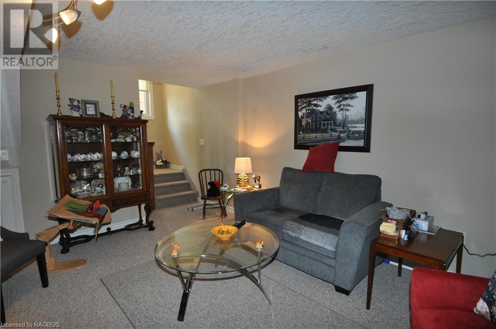 939 5TH AVENUE A E