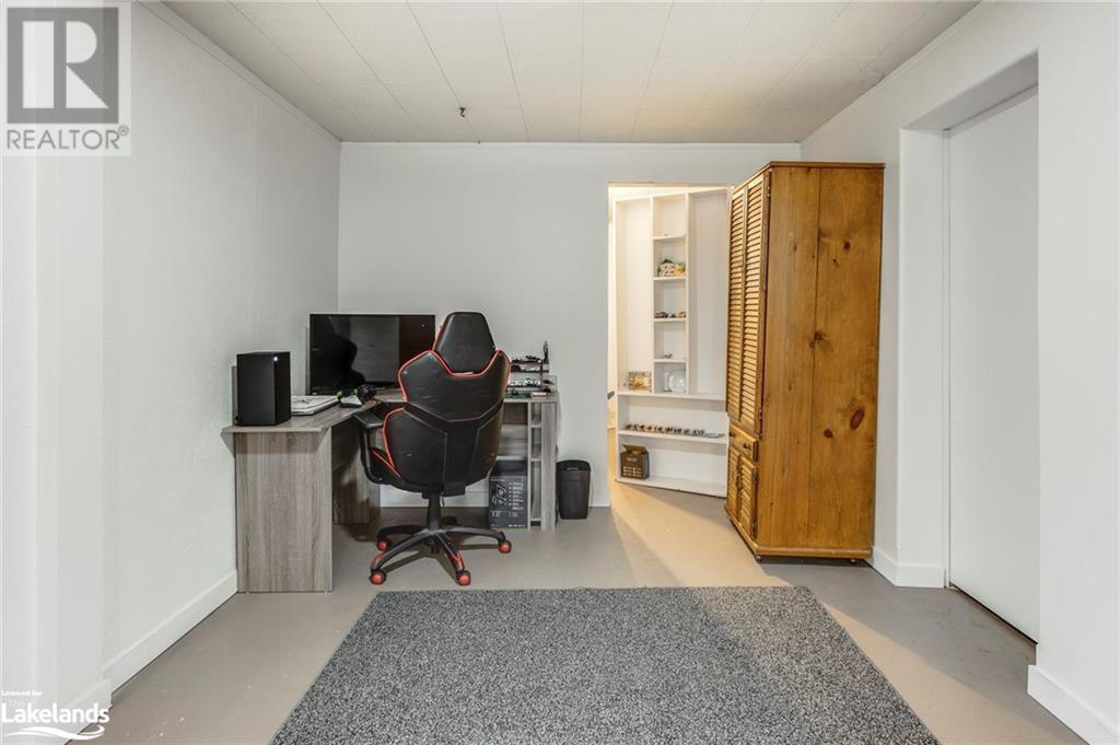 555 MANLY Street