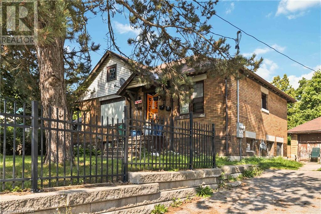 Listing 40471796 - Large Photo # 1