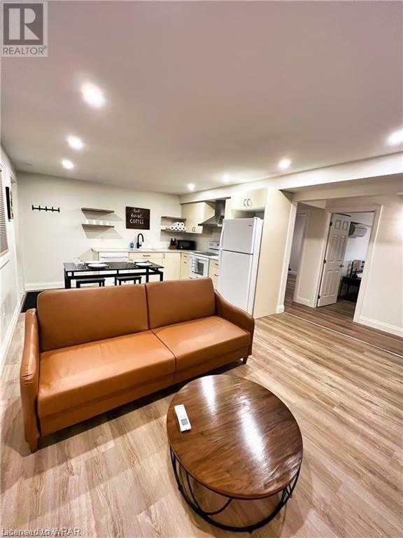 Listing 40472070 - Large Photo # 8