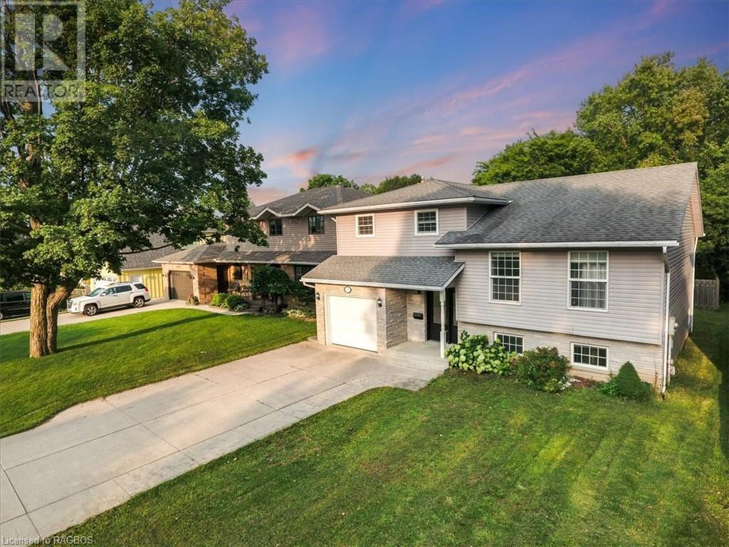 2013 7TH Avenue E