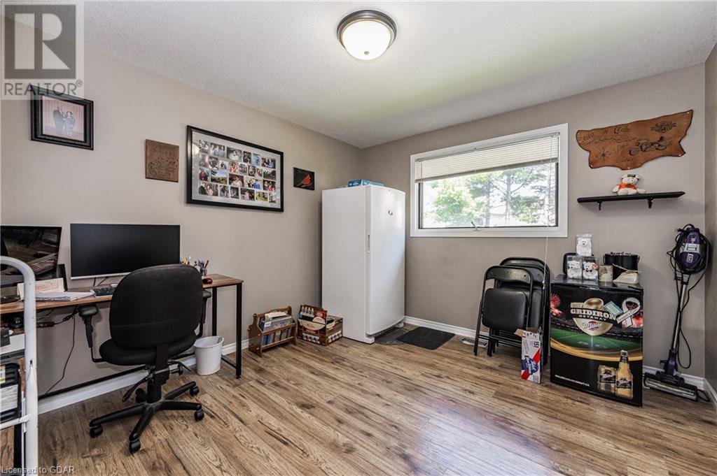Listing 40472362 - Large Photo # 16