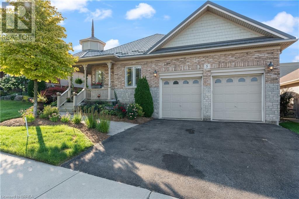 5 COBBLESTONE Drive
