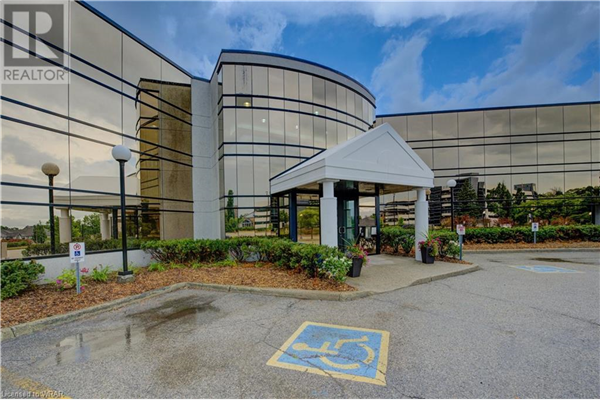 575 RIVERBEND Drive, Kitchener