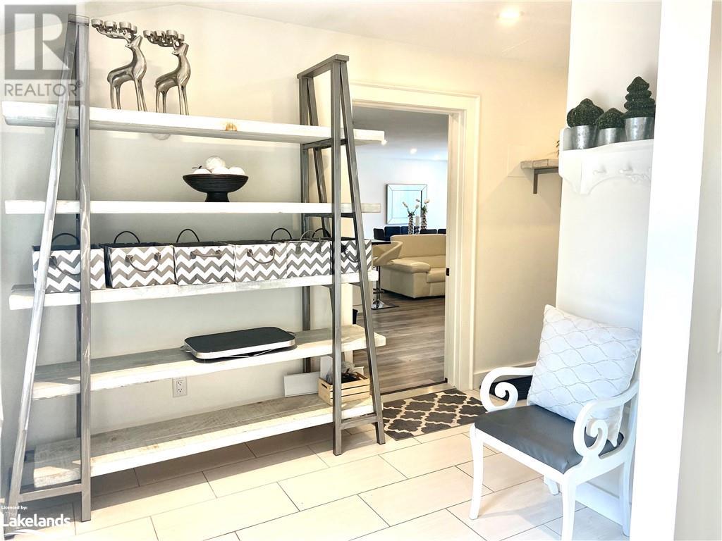 51 LOUISA Street W