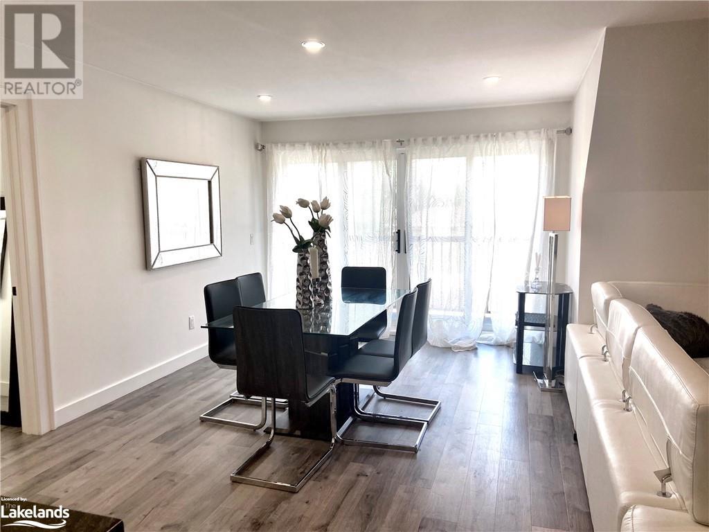 51 LOUISA Street W