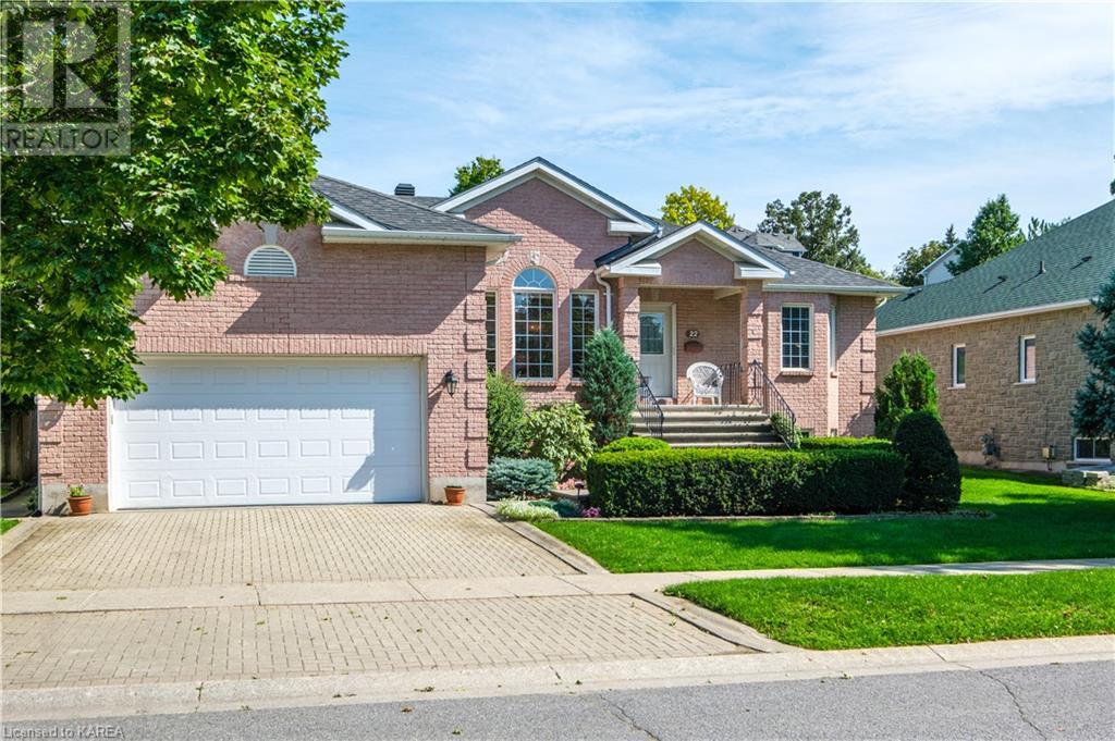 22 KENWOODS Circle