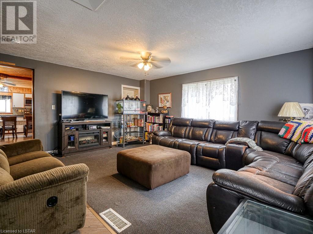 Listing 40473162 - Large Photo # 7