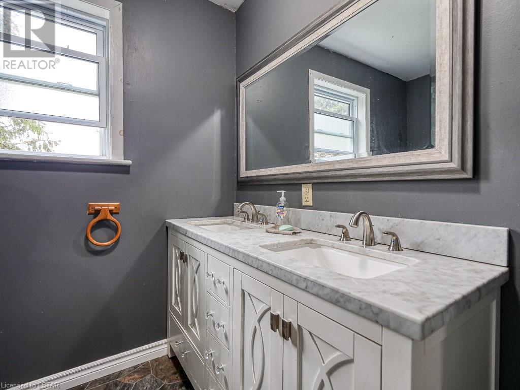 Listing 40473162 - Large Photo # 35