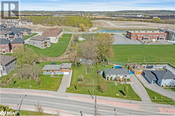 671 SIMCOE Road, Bradford