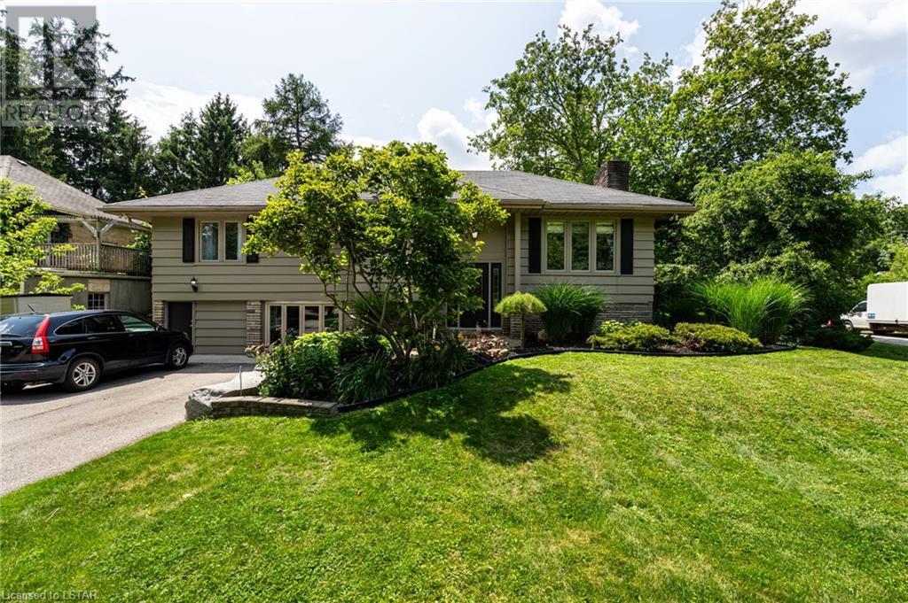 382 CEDAR Avenue