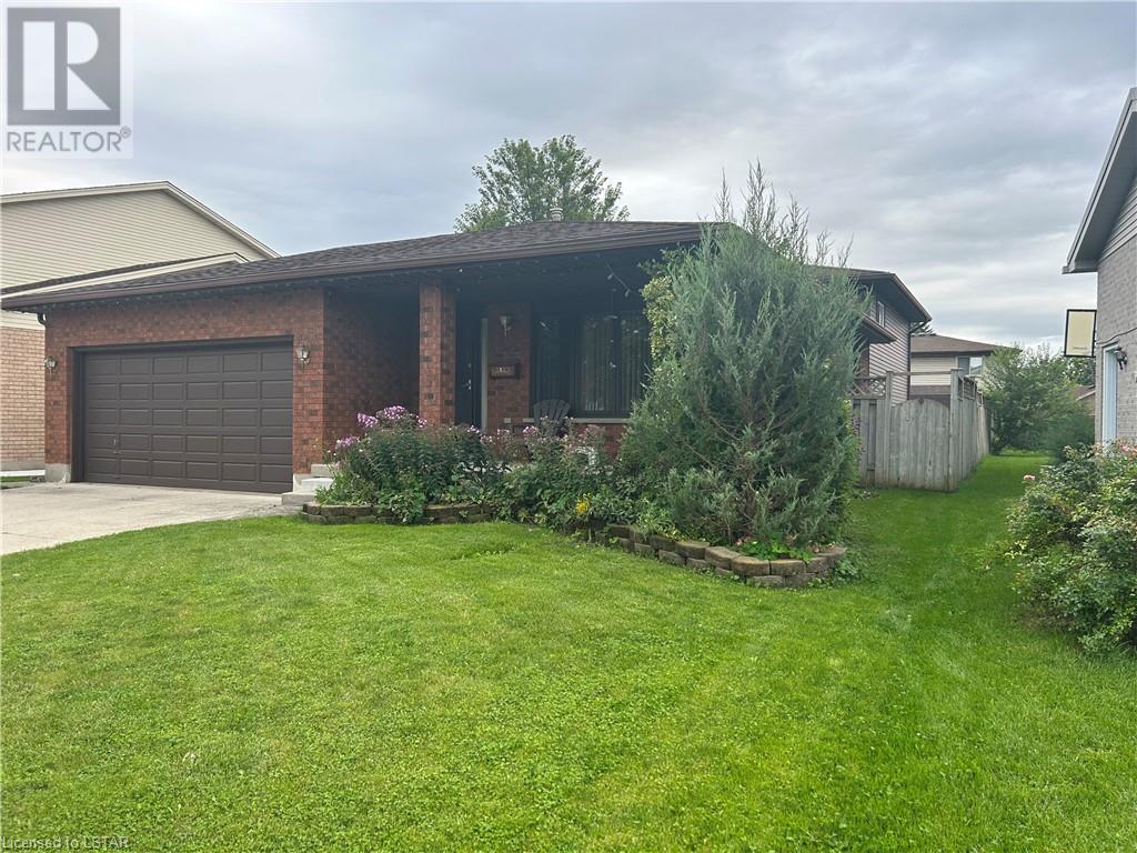 154 NAPOLEON Drive