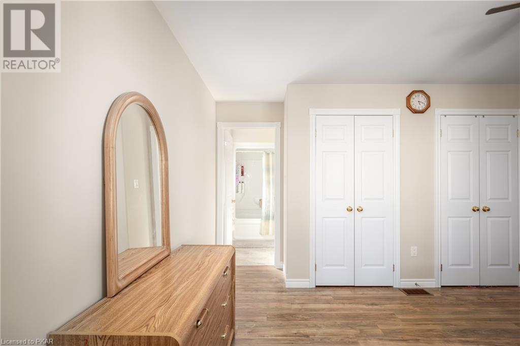 Listing 40473603 - Large Photo # 15