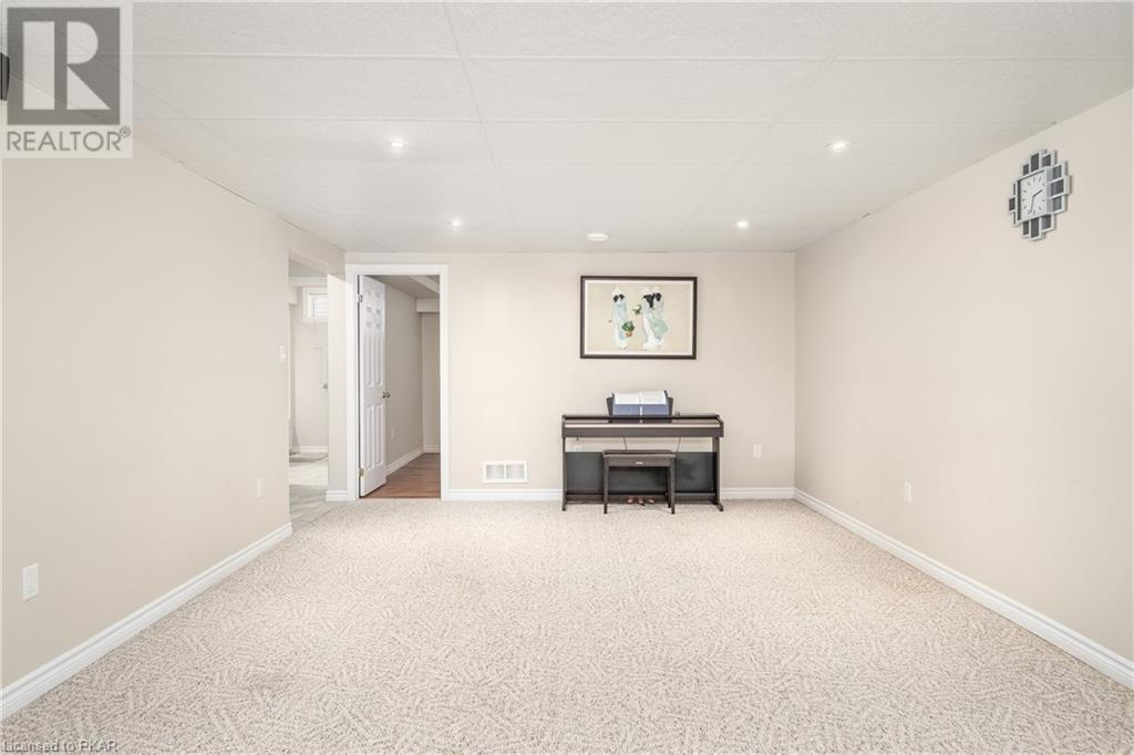 Listing 40473603 - Large Photo # 22